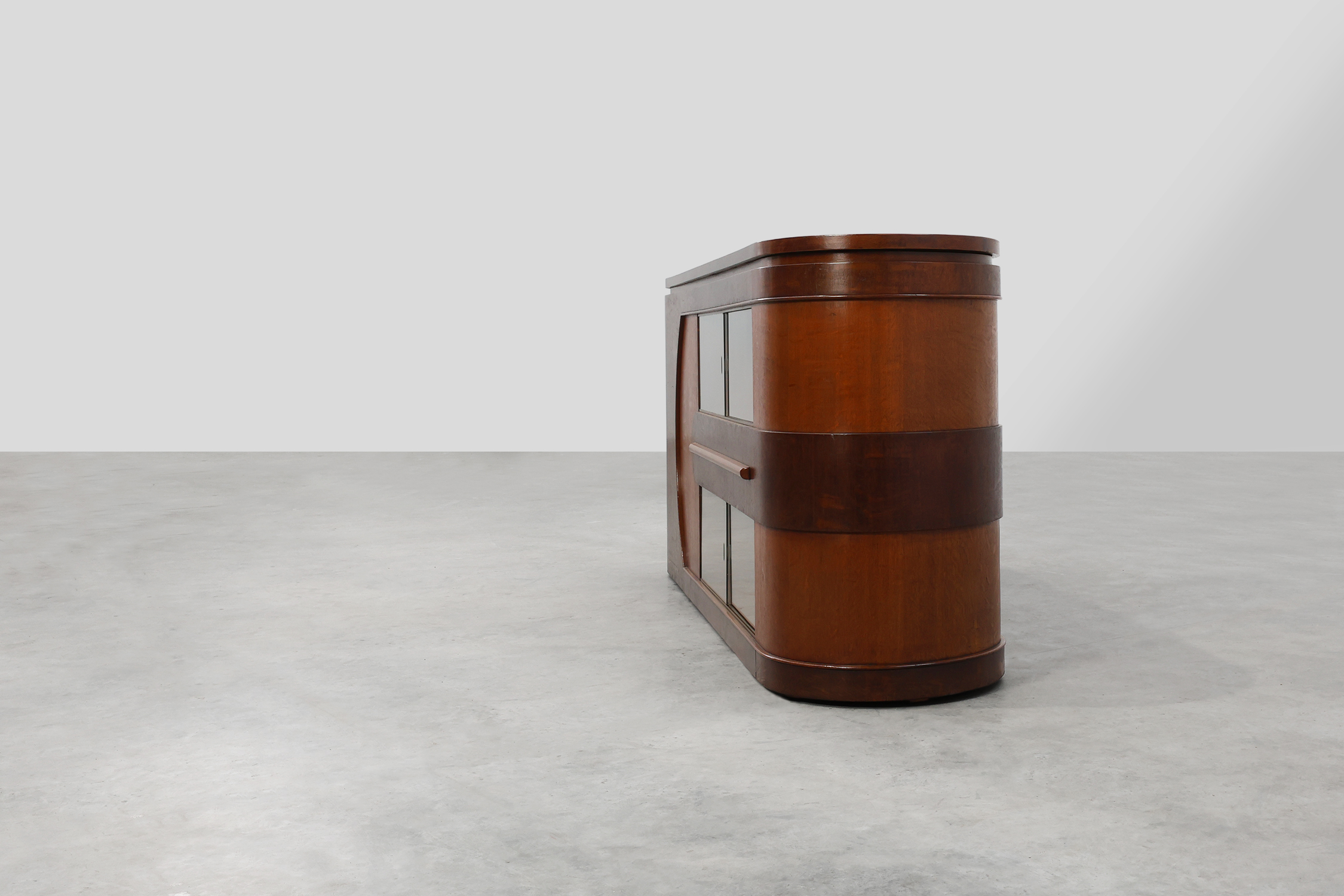 Ensemble of 2 Art Deco Counters and 1 cabinet attr. to De Coene, Belgium 1920sthumbnail